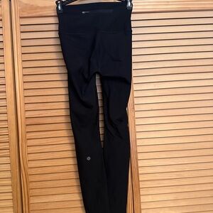 Lululemon black leggings